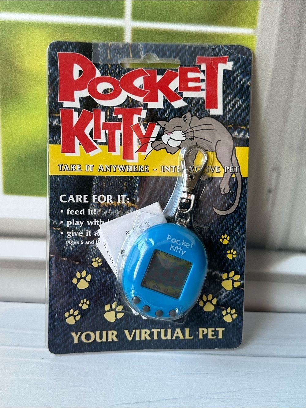 Vintage Pocket Kitty Virtual Pet Keychain Blue Y2K Tamagotchi Toy